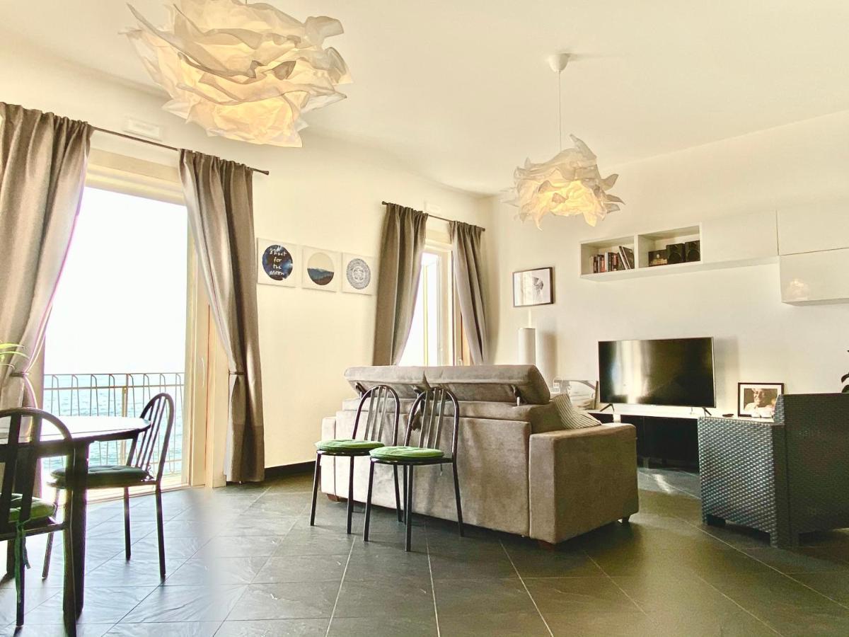 Bright With Sea View Balcony Appartamento