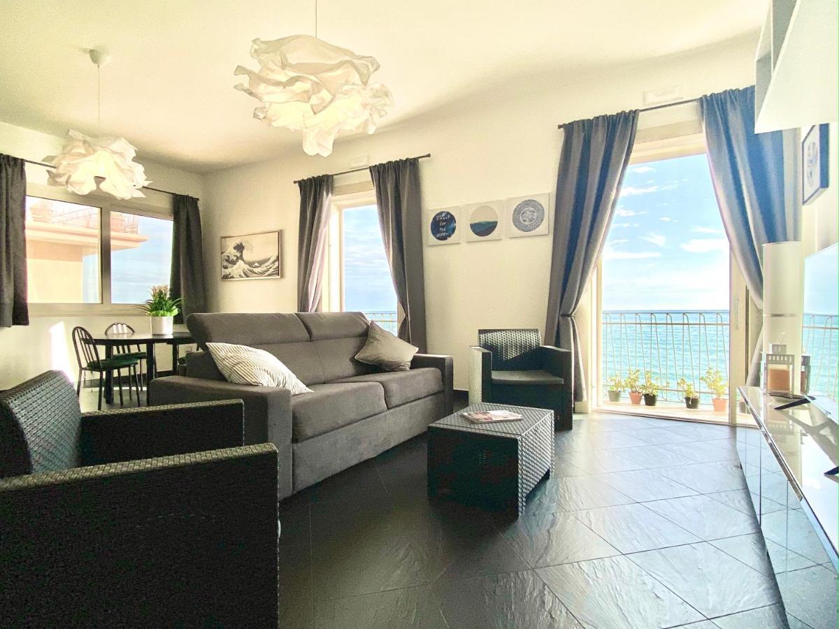 Bright With Sea View Balcony *